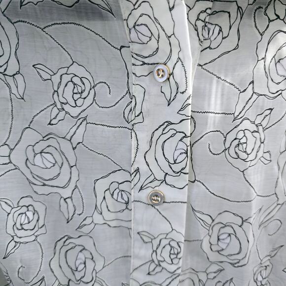 Like The Moon Rose Print Button Up Blouse Size Small – Feminine, Romantic, Chic - Picture 6 of 8